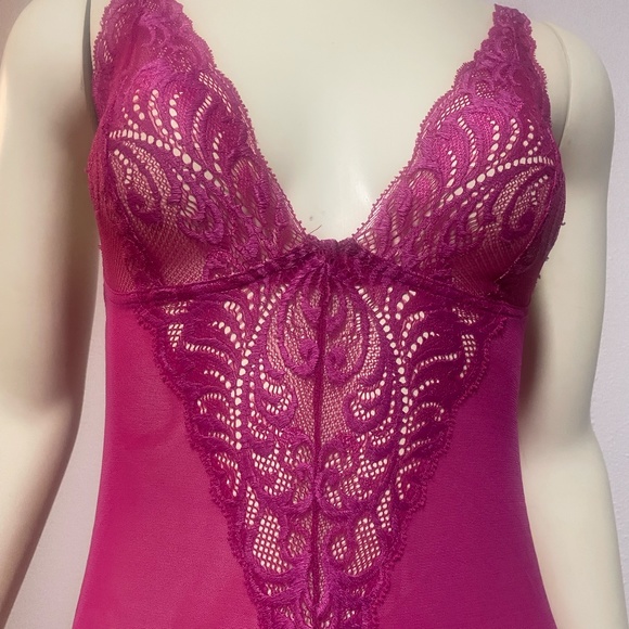 Natori Featherlace Body Suit size Medium Pink - Picture 3 of 11